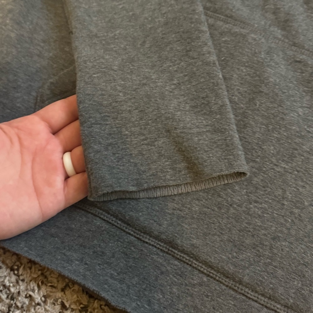 Ugg Gray Pullover Hallidie Super Soft Loungewear Sweater with Pocket Front XS - Picture 13 of 13